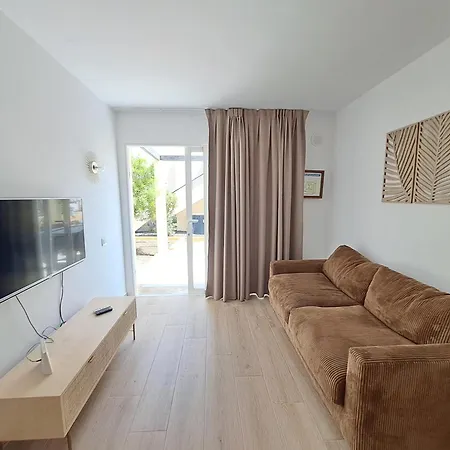 Homeforguest Alisios 1 Con Piscina En * קורלחו