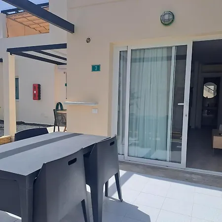 Homeforguest Alisios 1 Con Piscina En Appartement *
