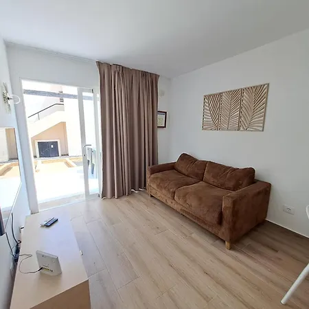 Homeforguest Alisios 1 Con Piscina En